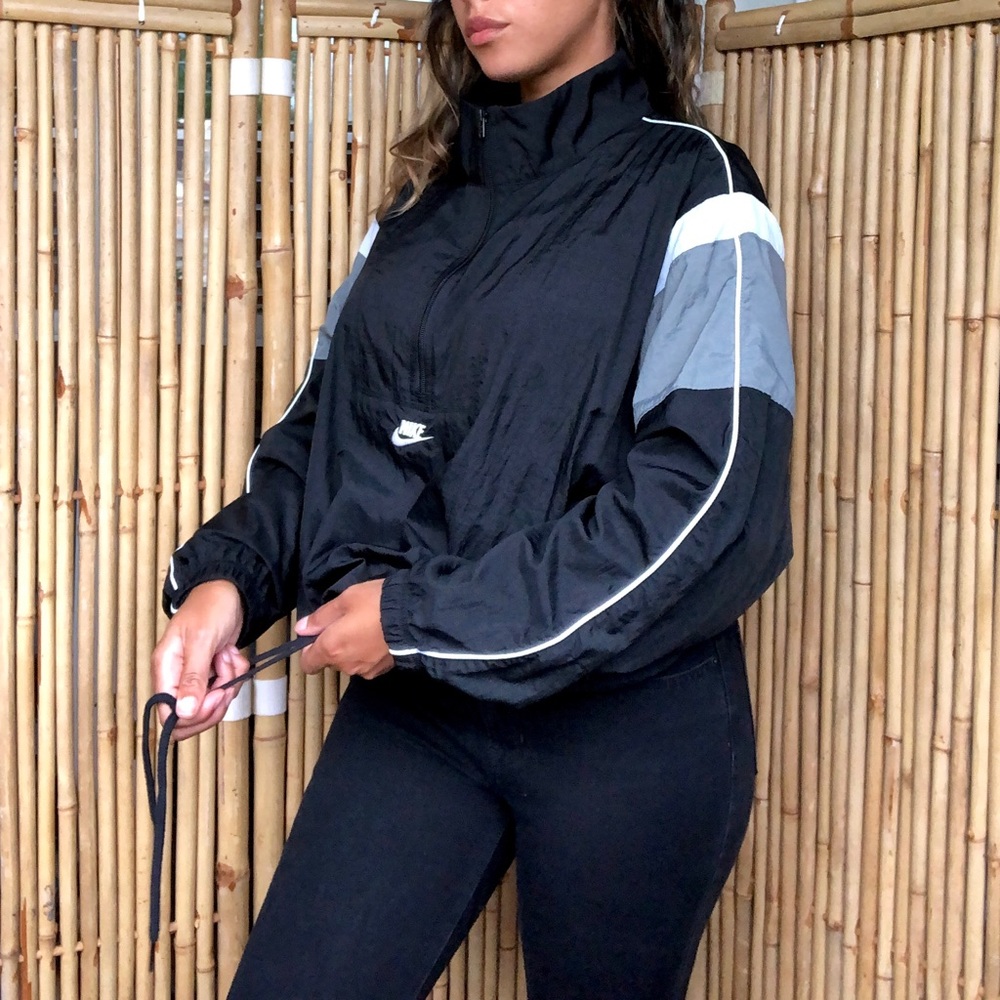 Nike Pullover Windbreaker Jacket, Black & Gray, size L